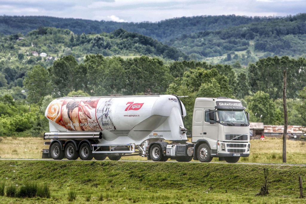 servicii_logistica_slide-02_web